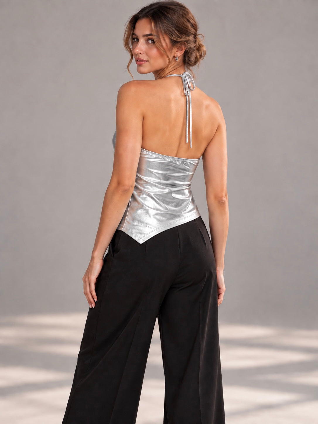 A142- Polera Halter Metalizada