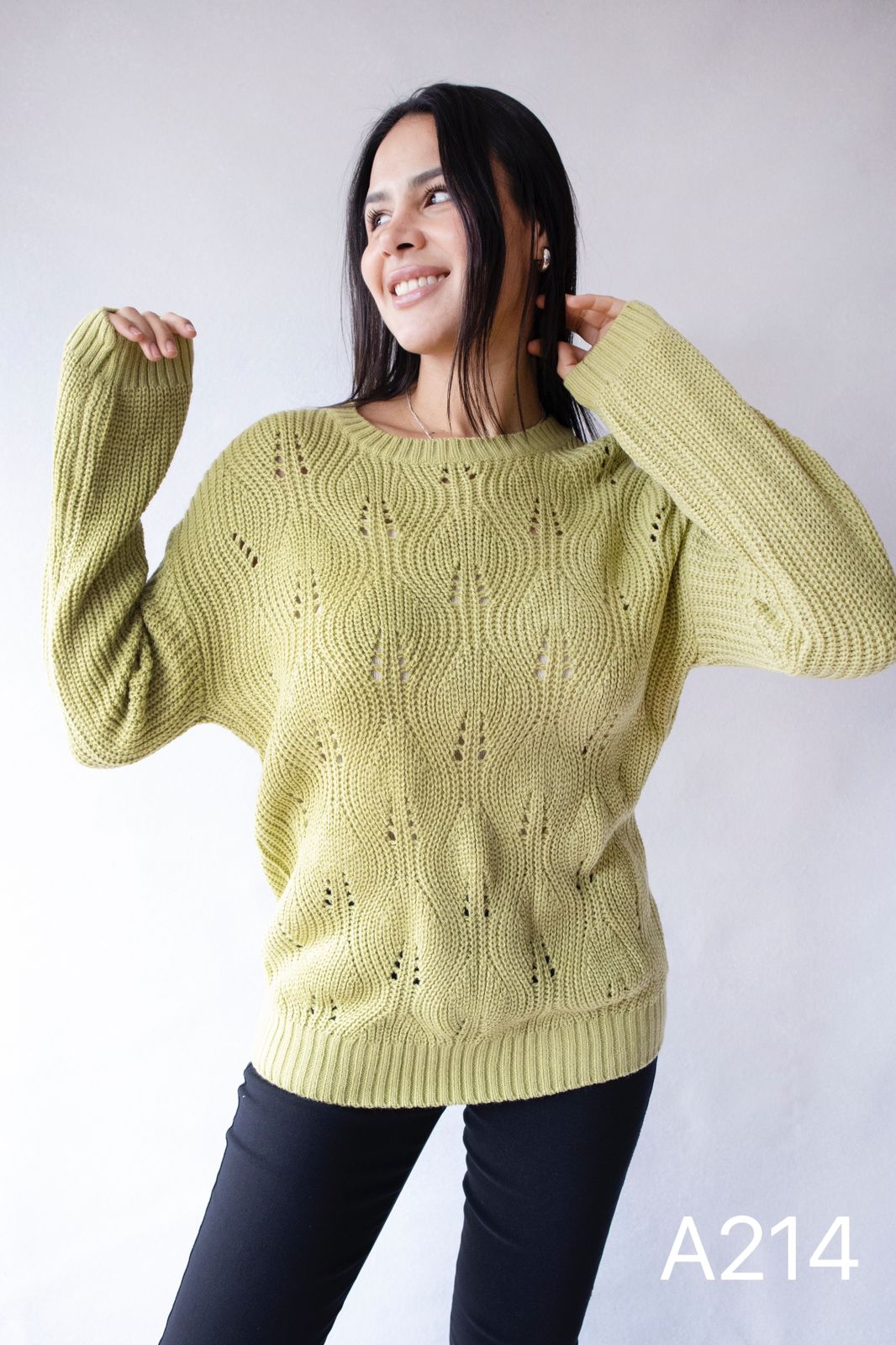 A214 - Sweater Cuello Redondo