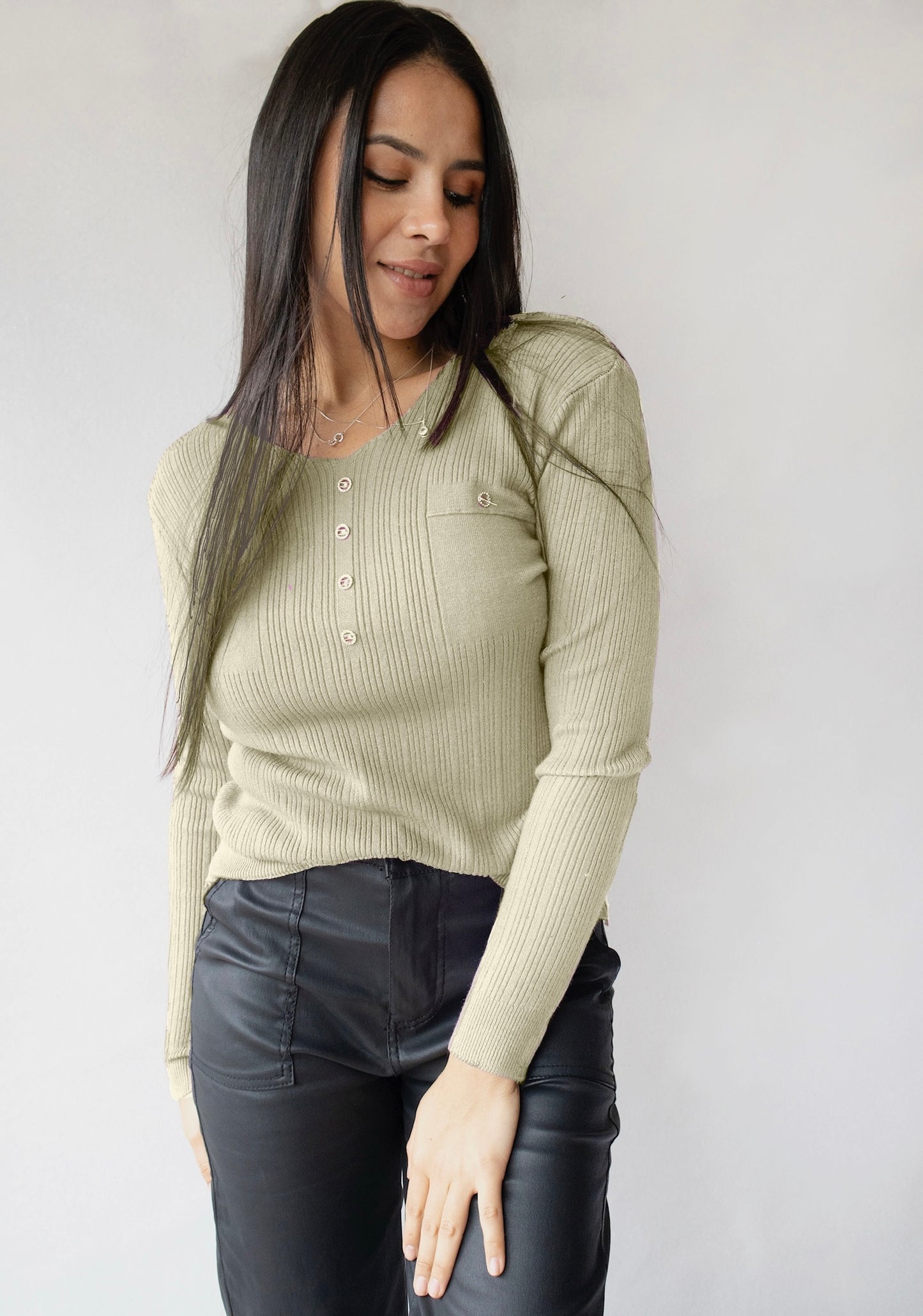 A237 - Spandex Cuello V Detalle con Botons