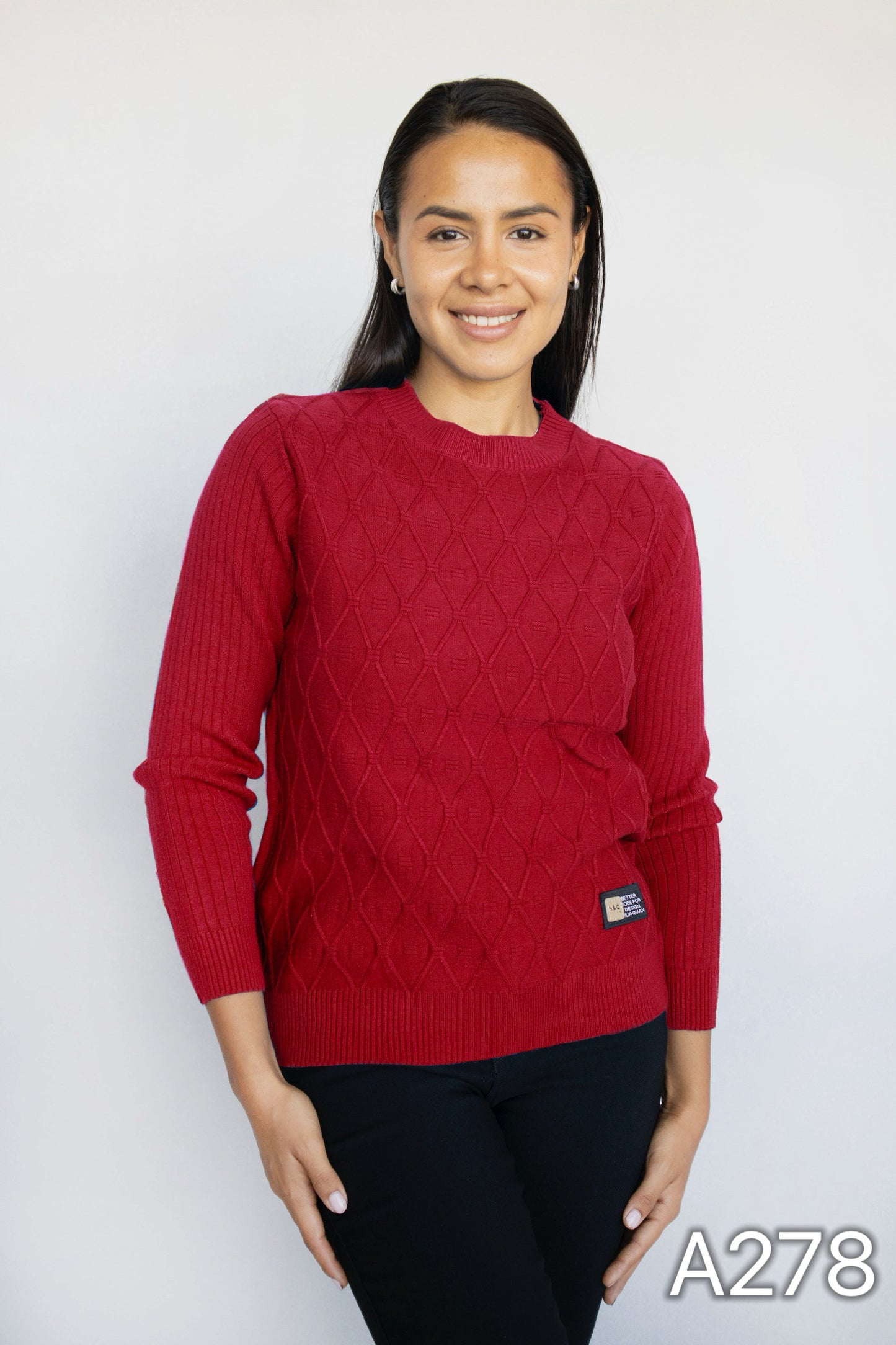 A278 - Sweater de Lana Cuello Redondo con Relieve: