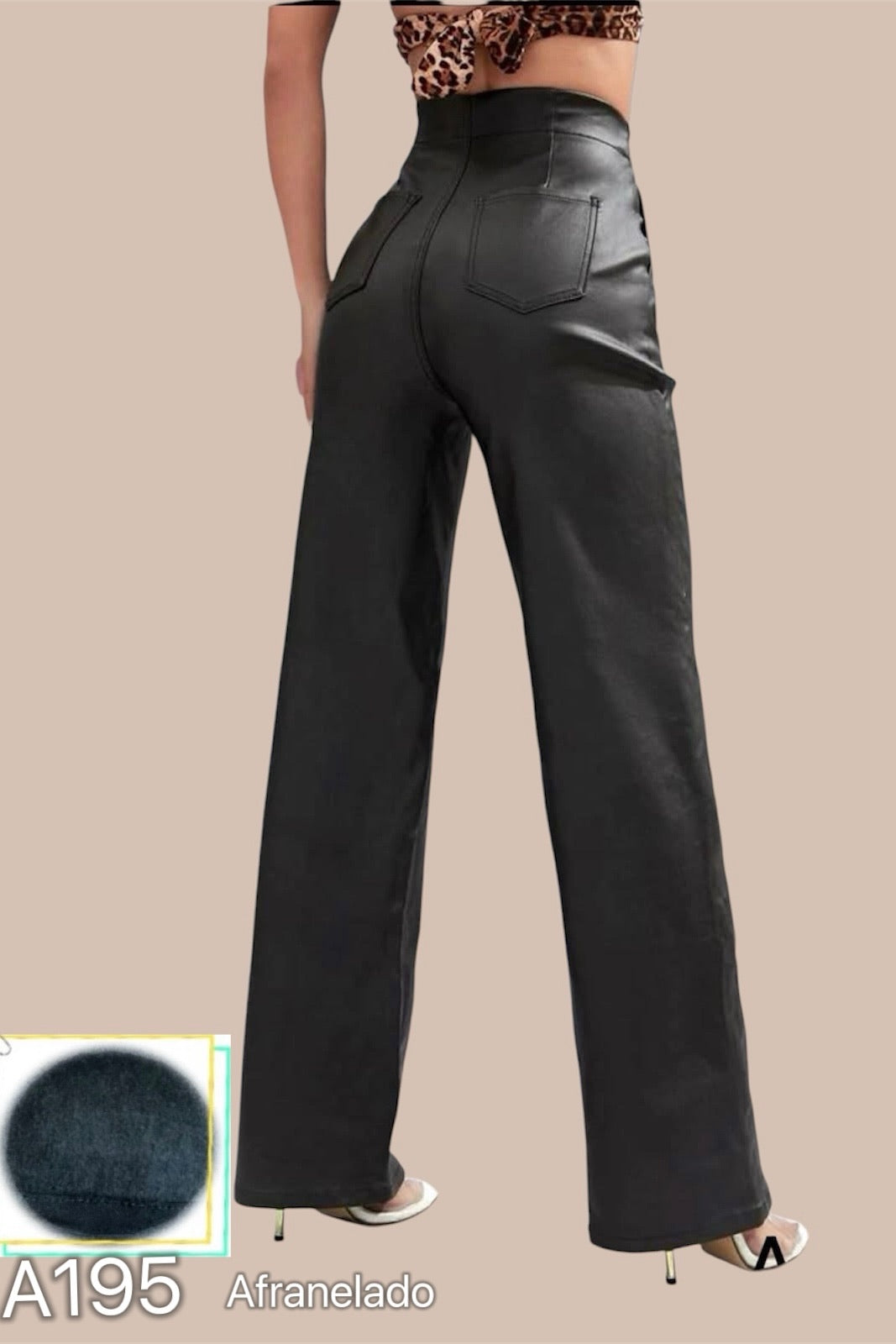 A195 - Pantalón Ecocuero Bota Recta con Polar