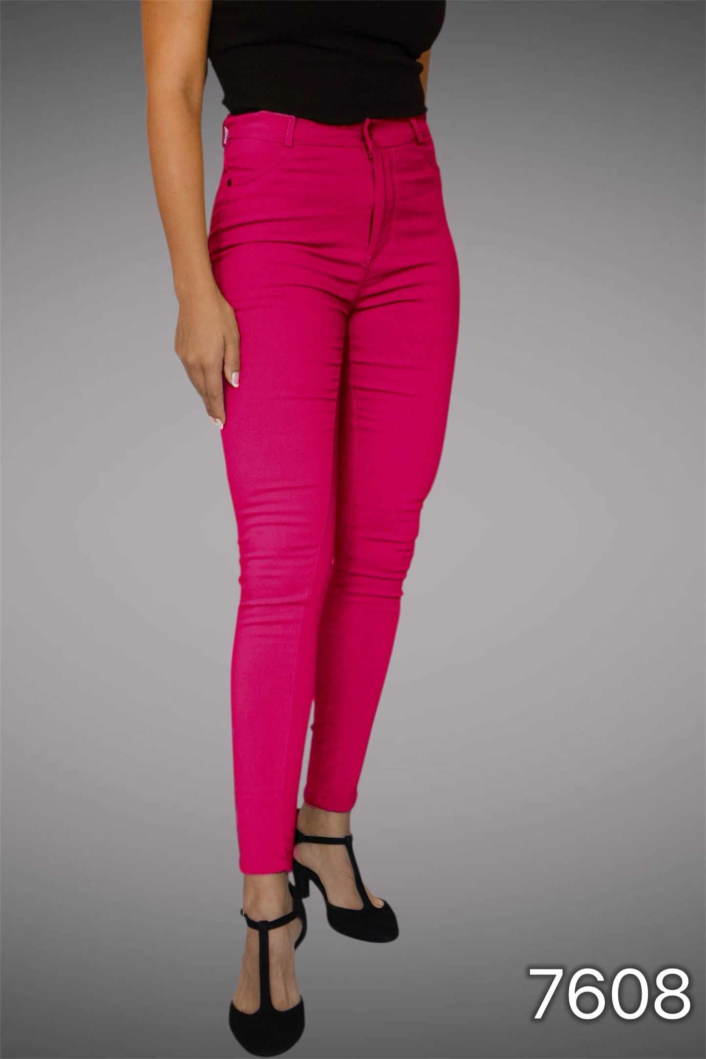 7608 - Pantalón de Gabardina de Tiro Alto y Pitillo