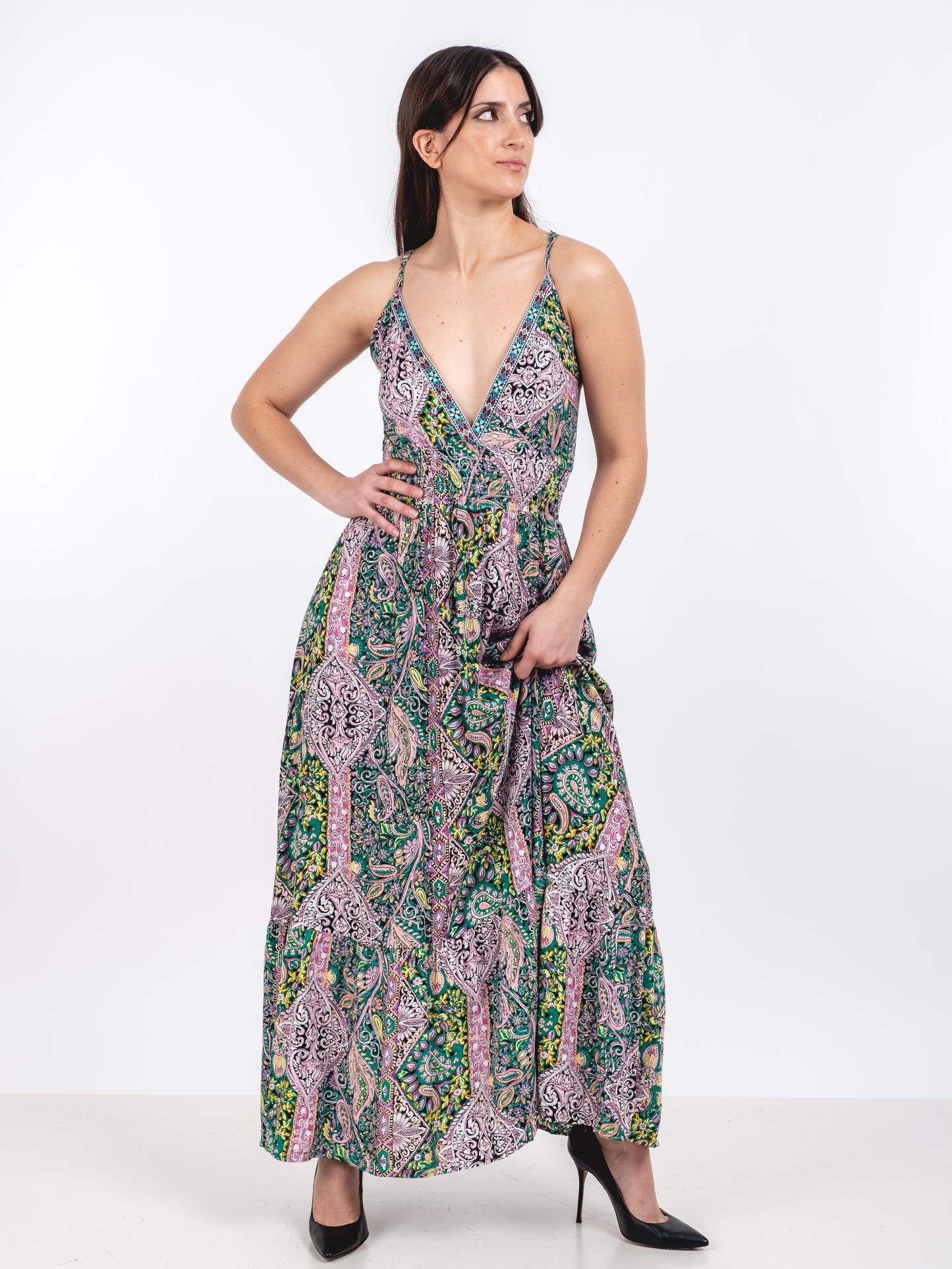 A231 - Vestido Diseño Indu Escote V