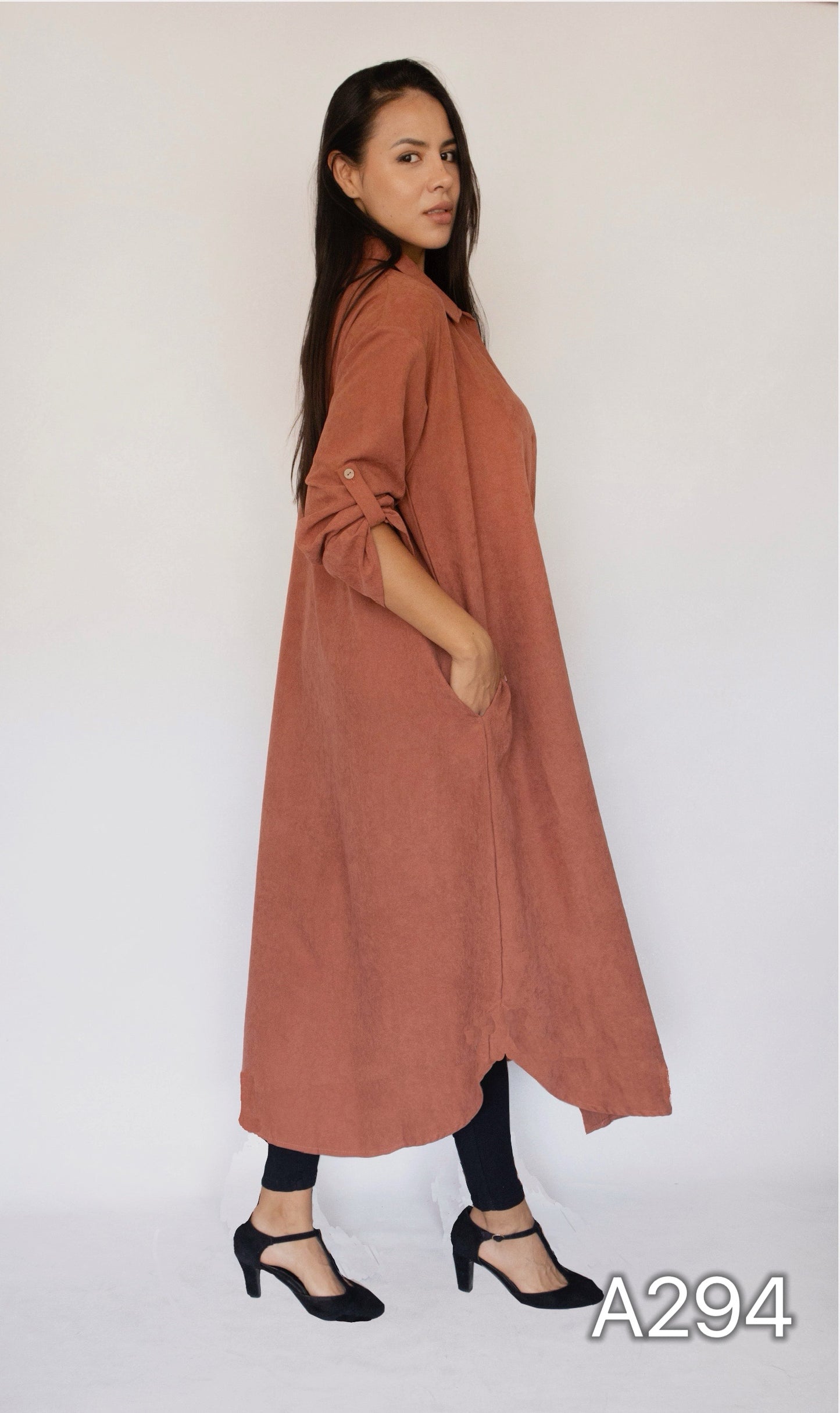 A294 - Vestido Camisón de Gamuza Sintética con Bolsillos