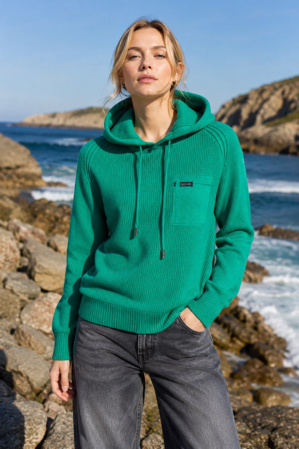 A339- Sweater con gorro