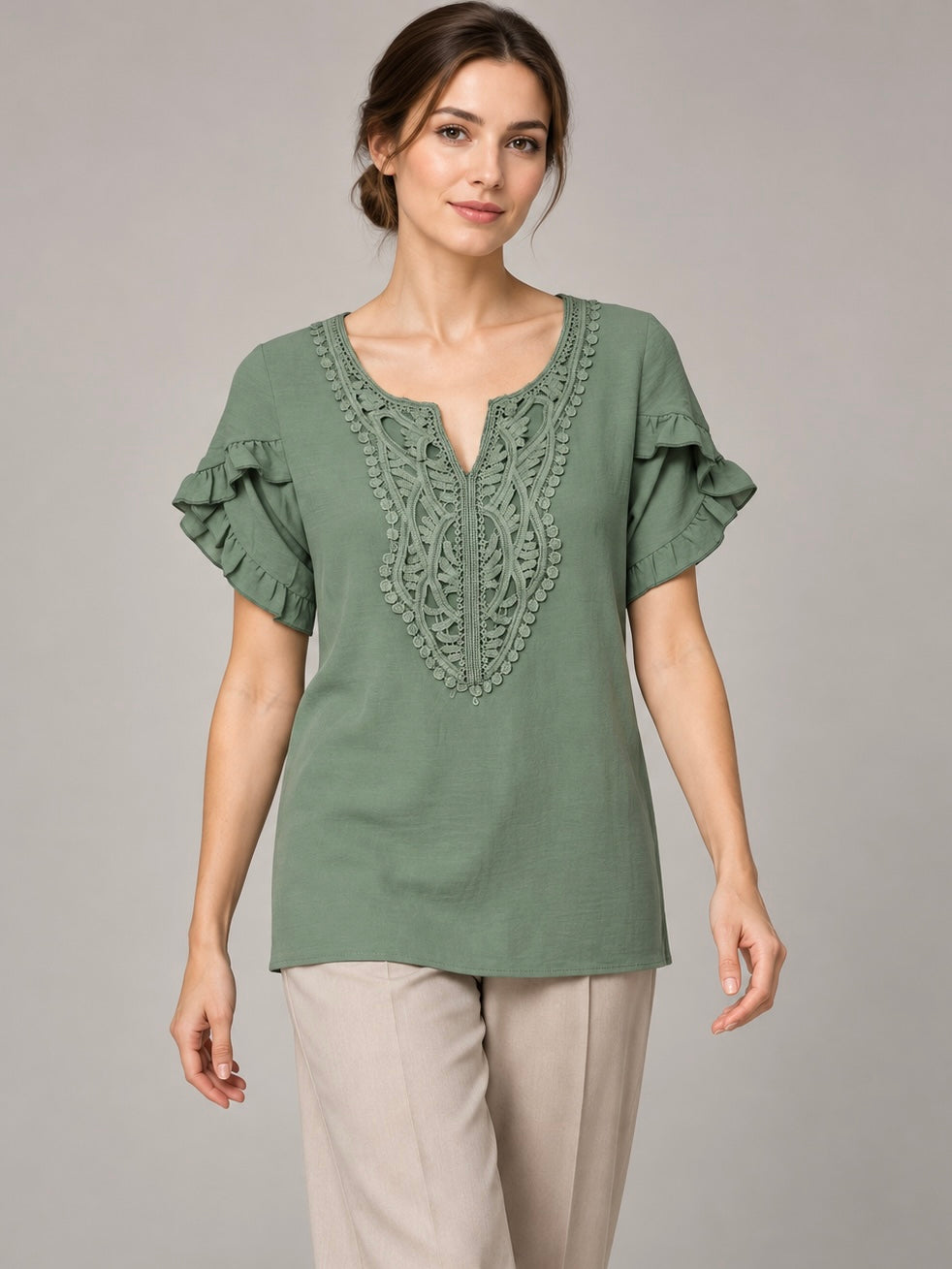 A481- Blusa con Encaje y Vuelos