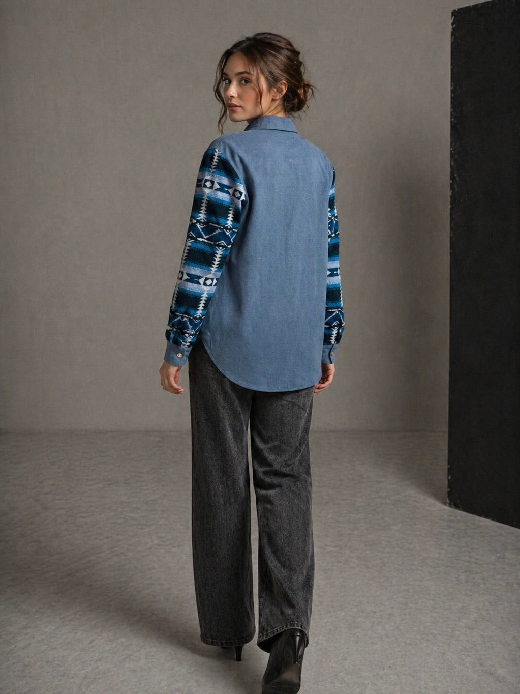 A309 - Chaqueta Tipo Camisa