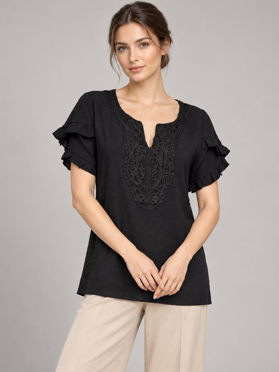 A481- Blusa con Encaje y Vuelos
