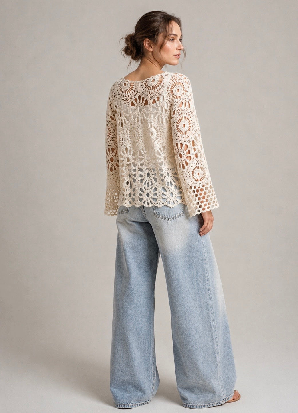 A115- Tapado Corto de Macramé Floral