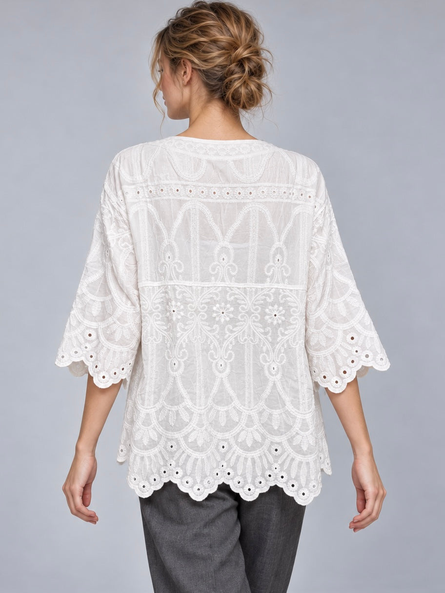 A480- Blusa Bordada con Botones