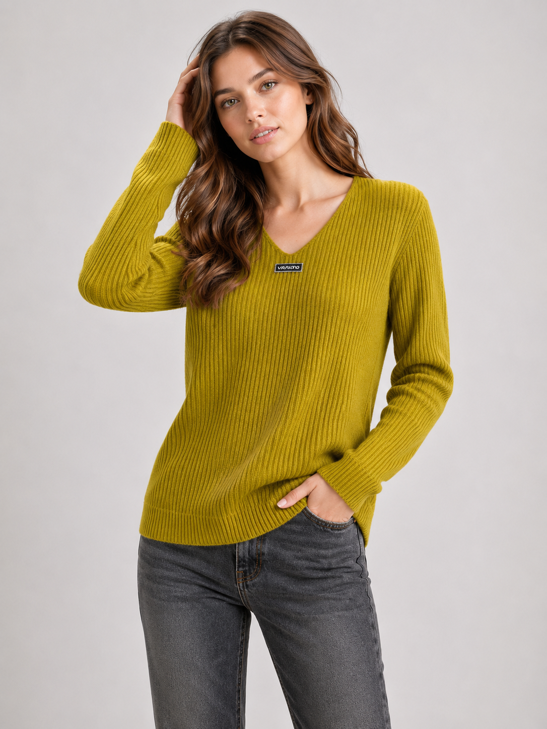 A236 -Sweater Cuello V Acanalado