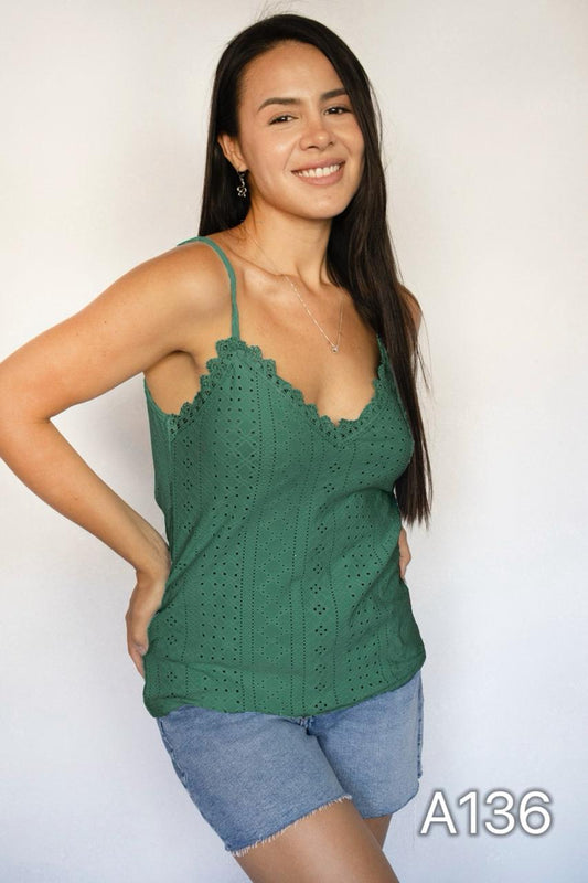 A136 - Polera Pabilo Broderie