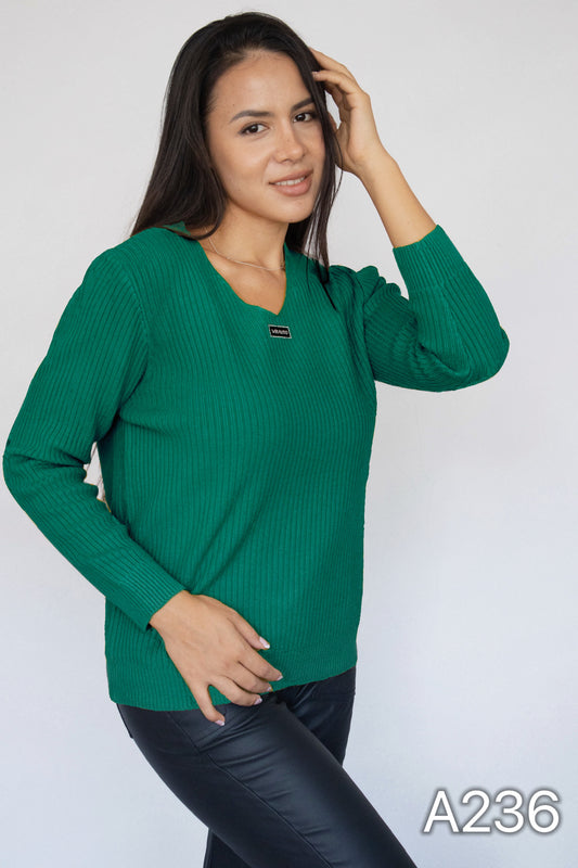 A236 -Sweater Cuello V Acanalado