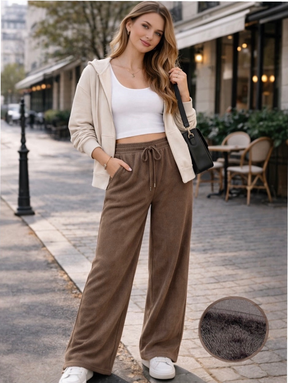 A409- Pantalón de cotele fino con piel interior