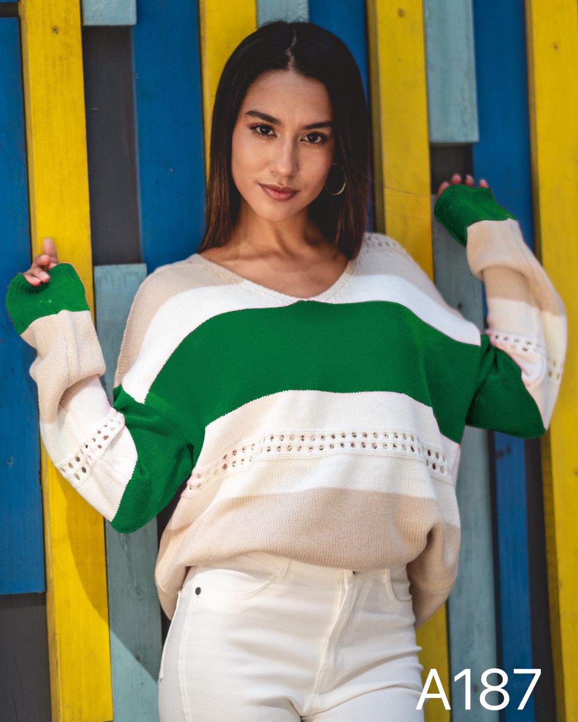 A187 - Sweater Calado Tri Color