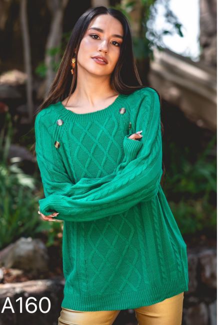 A160 - Sweater con Detalle  de Botón