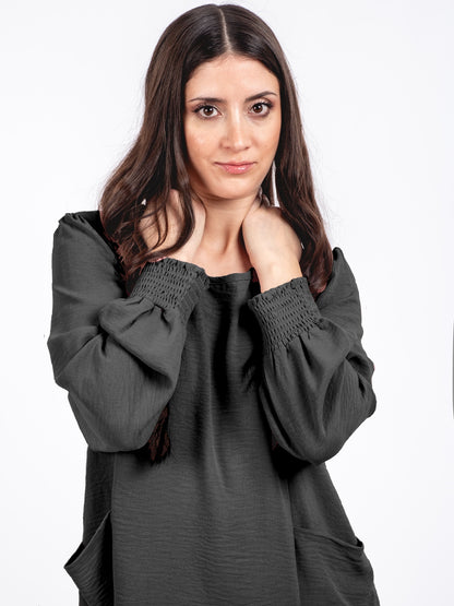 A283 - Polera Manga Larga Puño Elasticado Cuello Redondo y Bolsillos