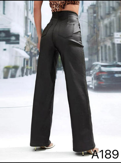 A189 - Pantalón Ecocuero Bota Recta