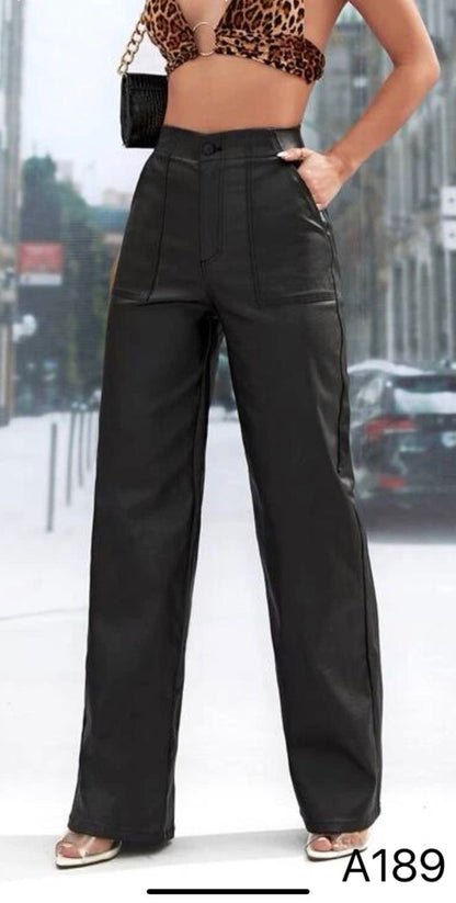 A189 - Pantalón Ecocuero Bota Recta