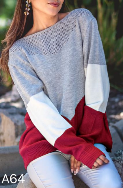A64 - Sweater Cuello Bote Tricolor con Calado en el Cuello