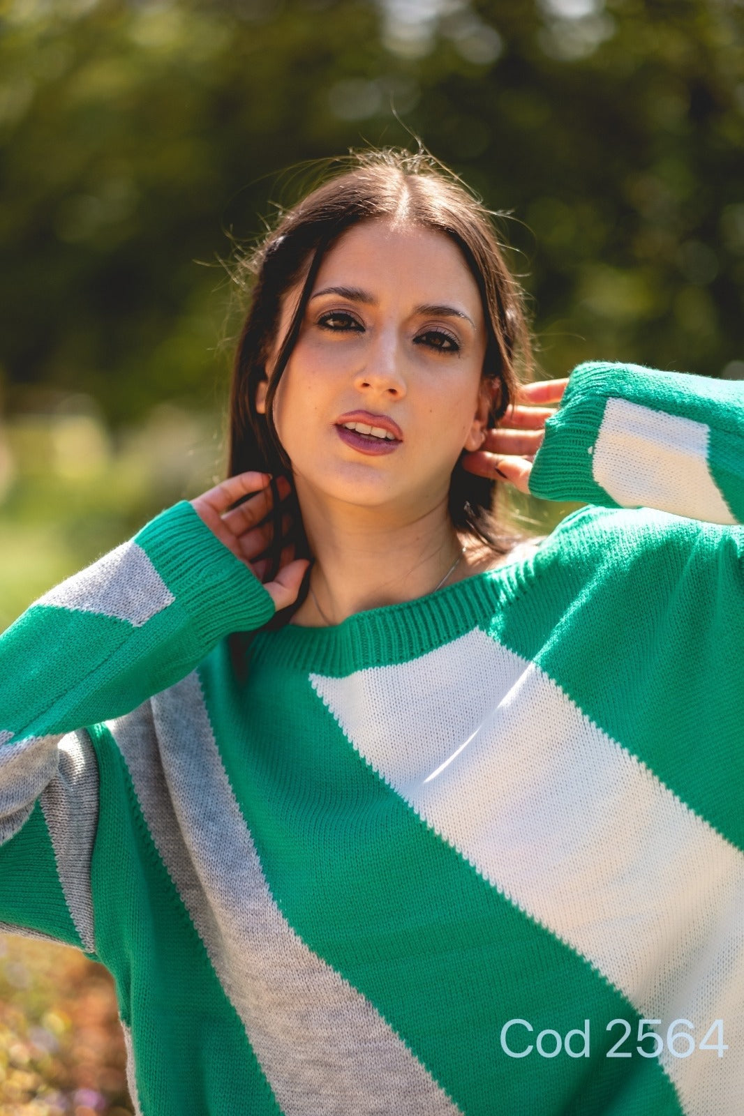 2564 - Sweater Cuello Bote de Lana