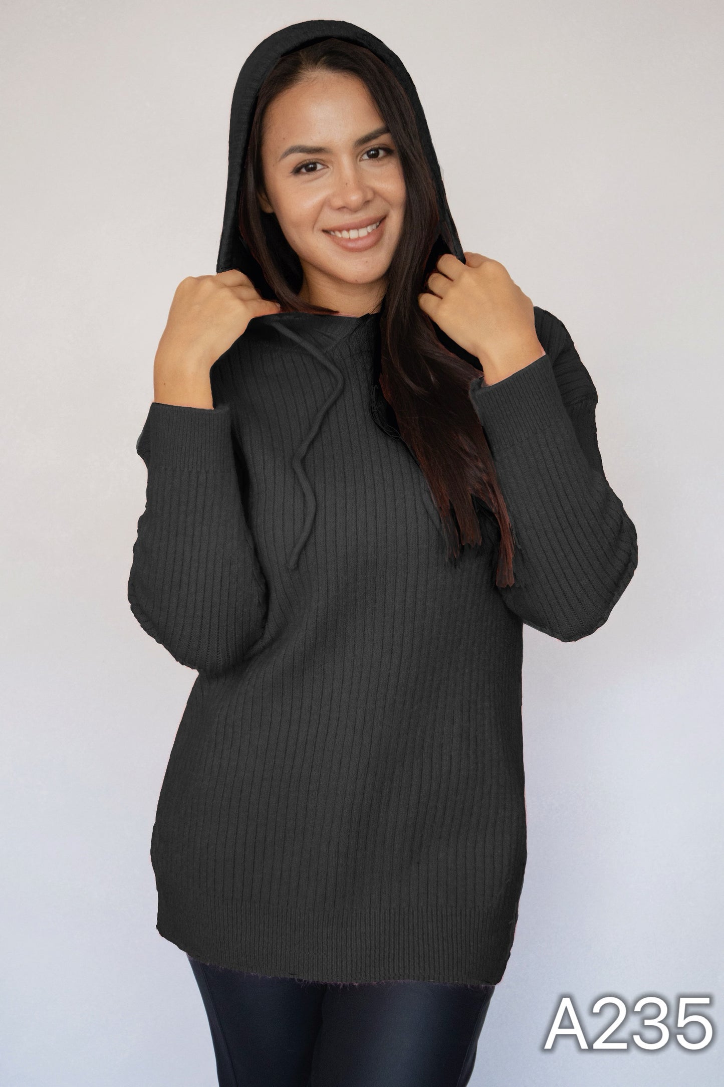 A235 - Sweater de Lana Con Gorro