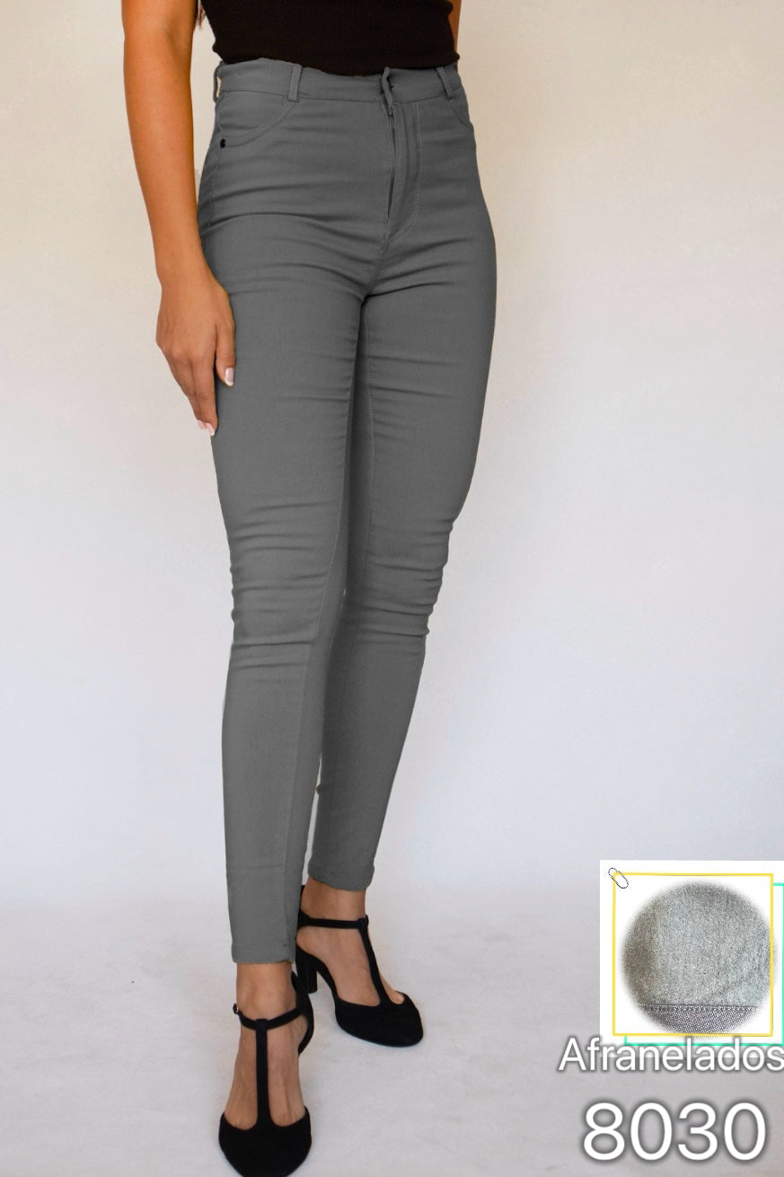 8030 - Pantalón de Gabardina Afranelado