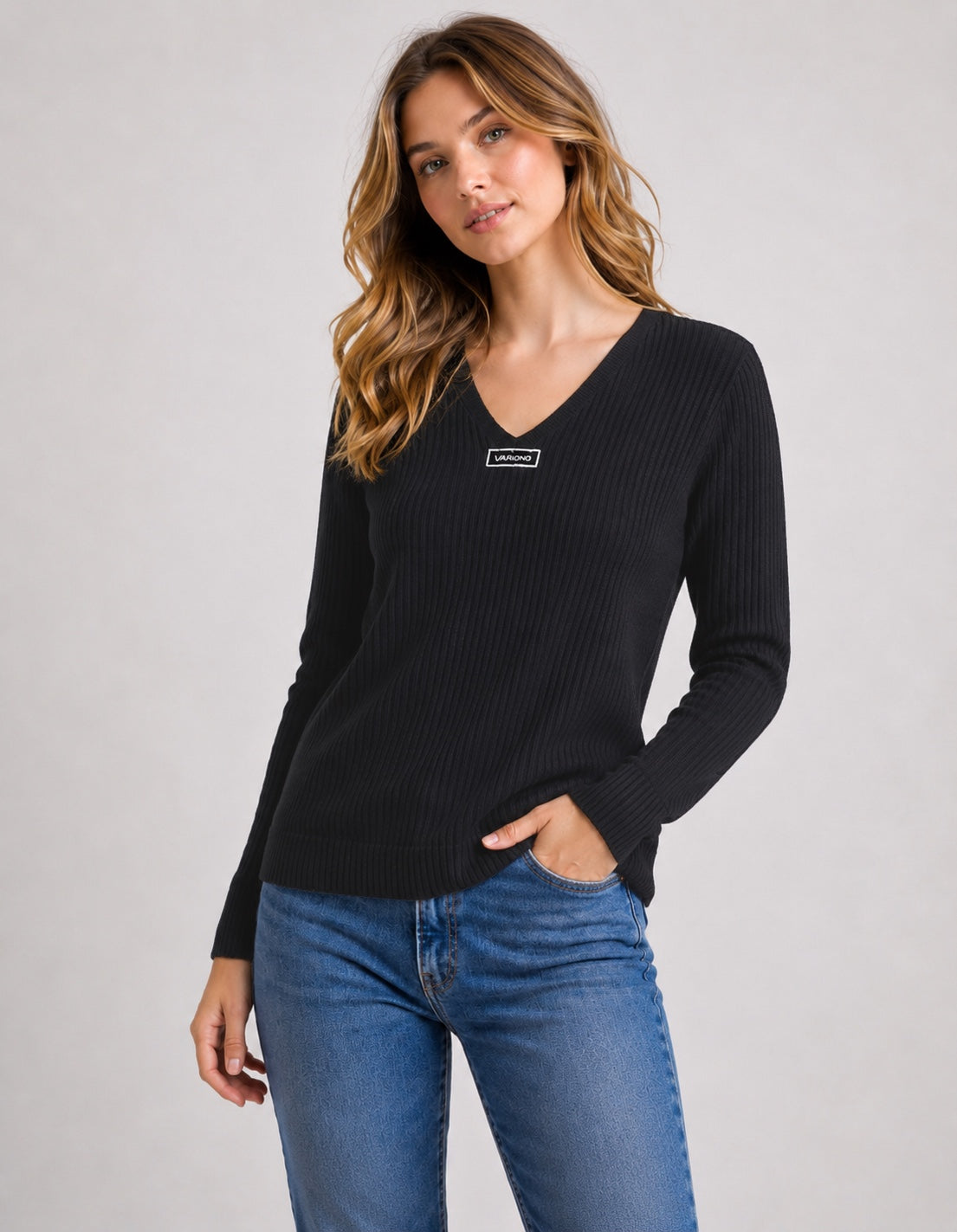 A236 -Sweater Cuello V Acanalado