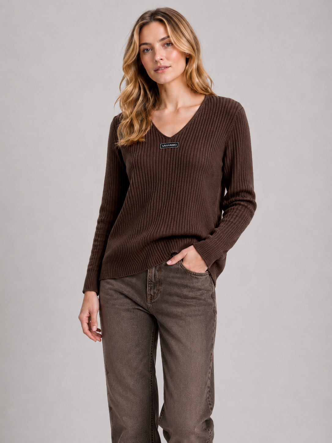 A236 -Sweater Cuello V Acanalado