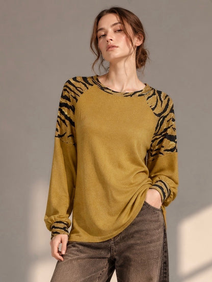 2497- Polera Lanilla Estampada