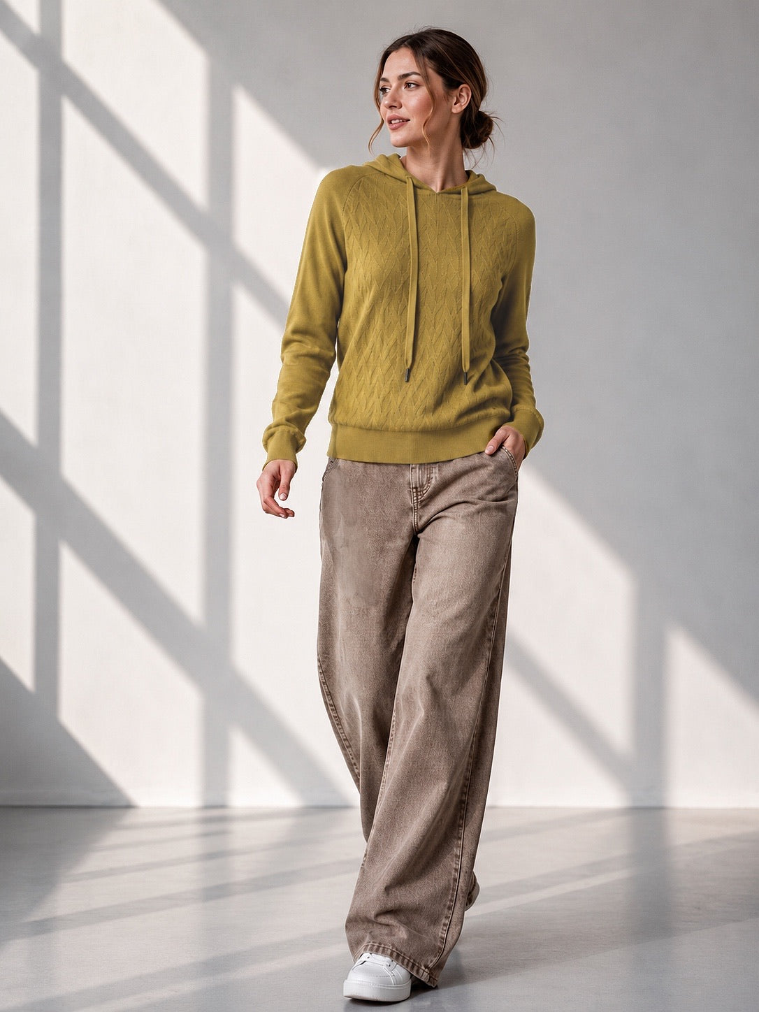 A348- Sweater con gorro