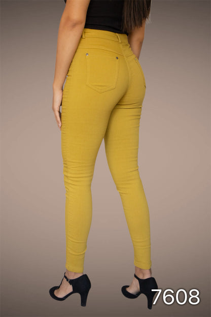 7608 - Pantalón de Gabardina de  Tiro Alto y Pitillo