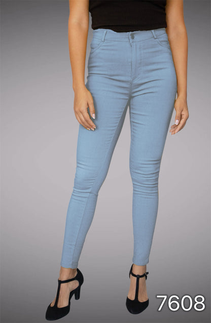 7608 - Pantalón de Gabardina de  Tiro Alto y Pitillo