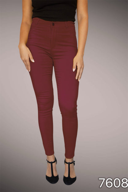 7608 - Pantalón de Gabardina de  Tiro Alto y Pitillo