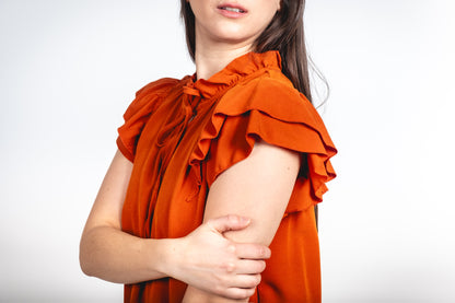 A334- Vestido corto con vuelos