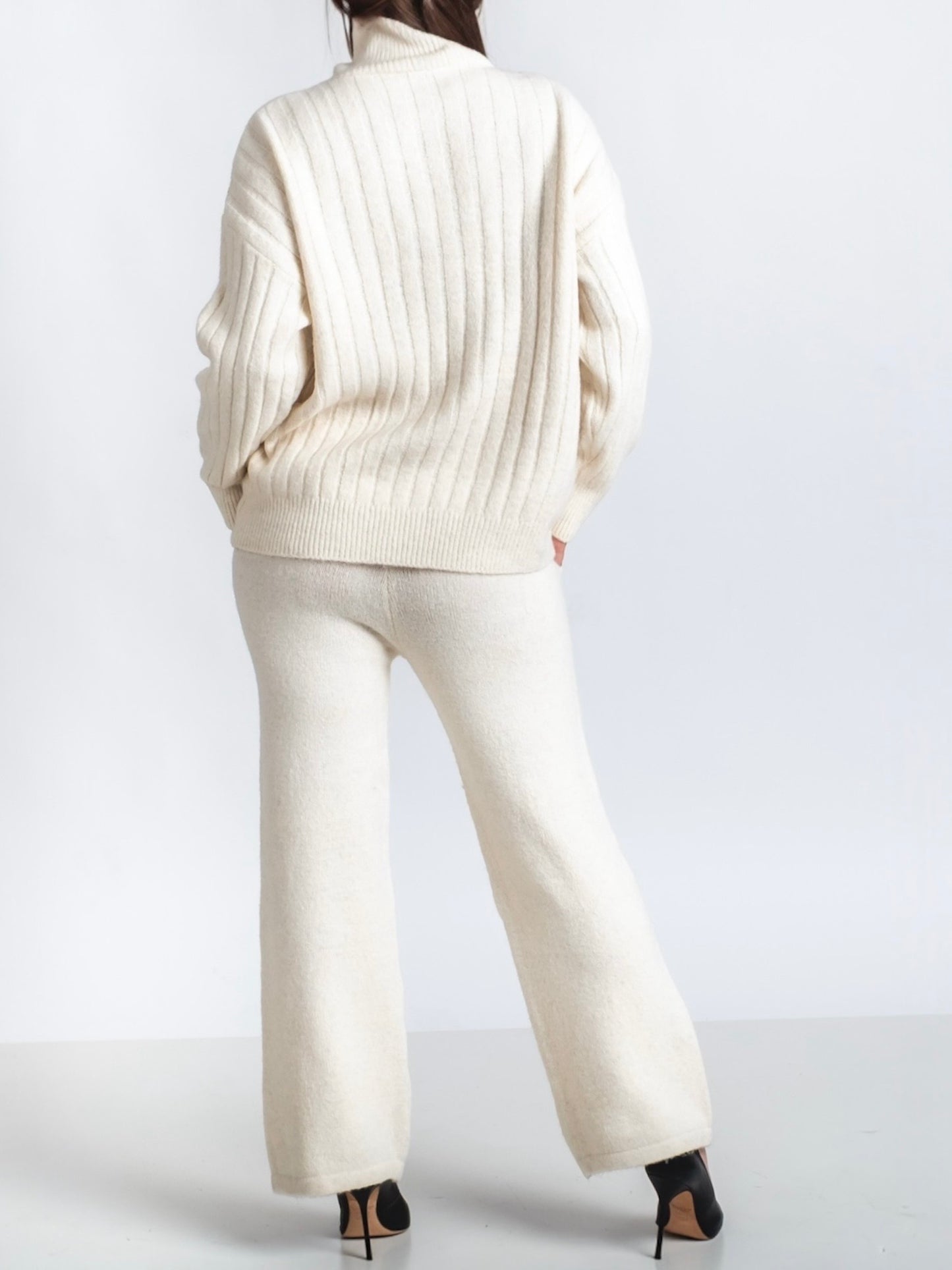 A357- Conjunto Sweater y Pantalón