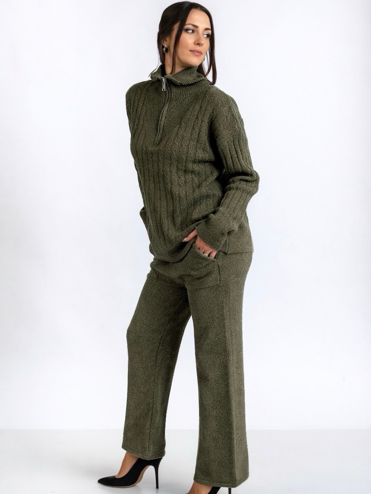 A357- Conjunto Sweater y Pantalón