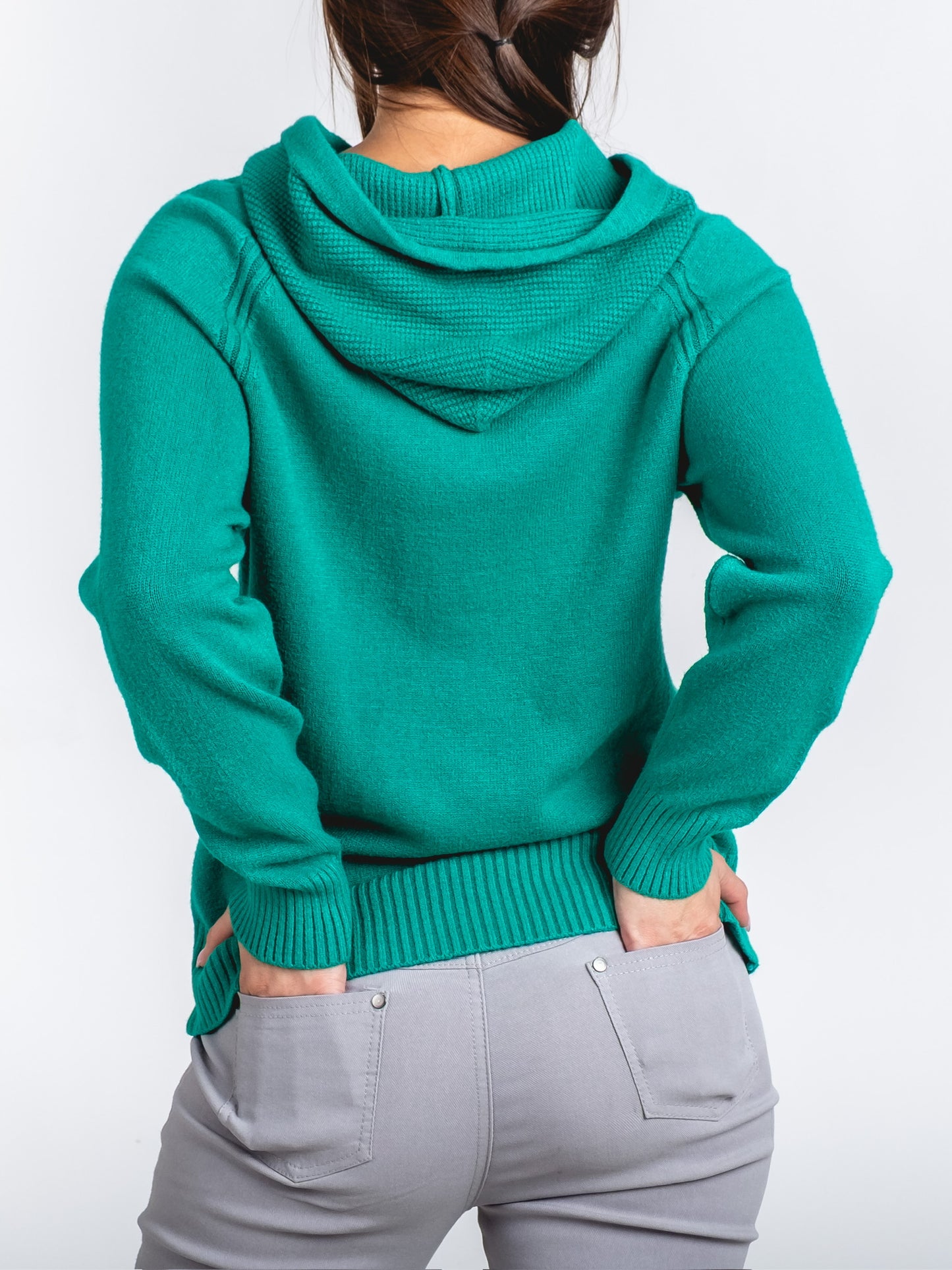 A339- Sweater con gorro