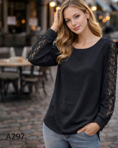 A297  - Polera Manga Larga con Detalle de Encaje