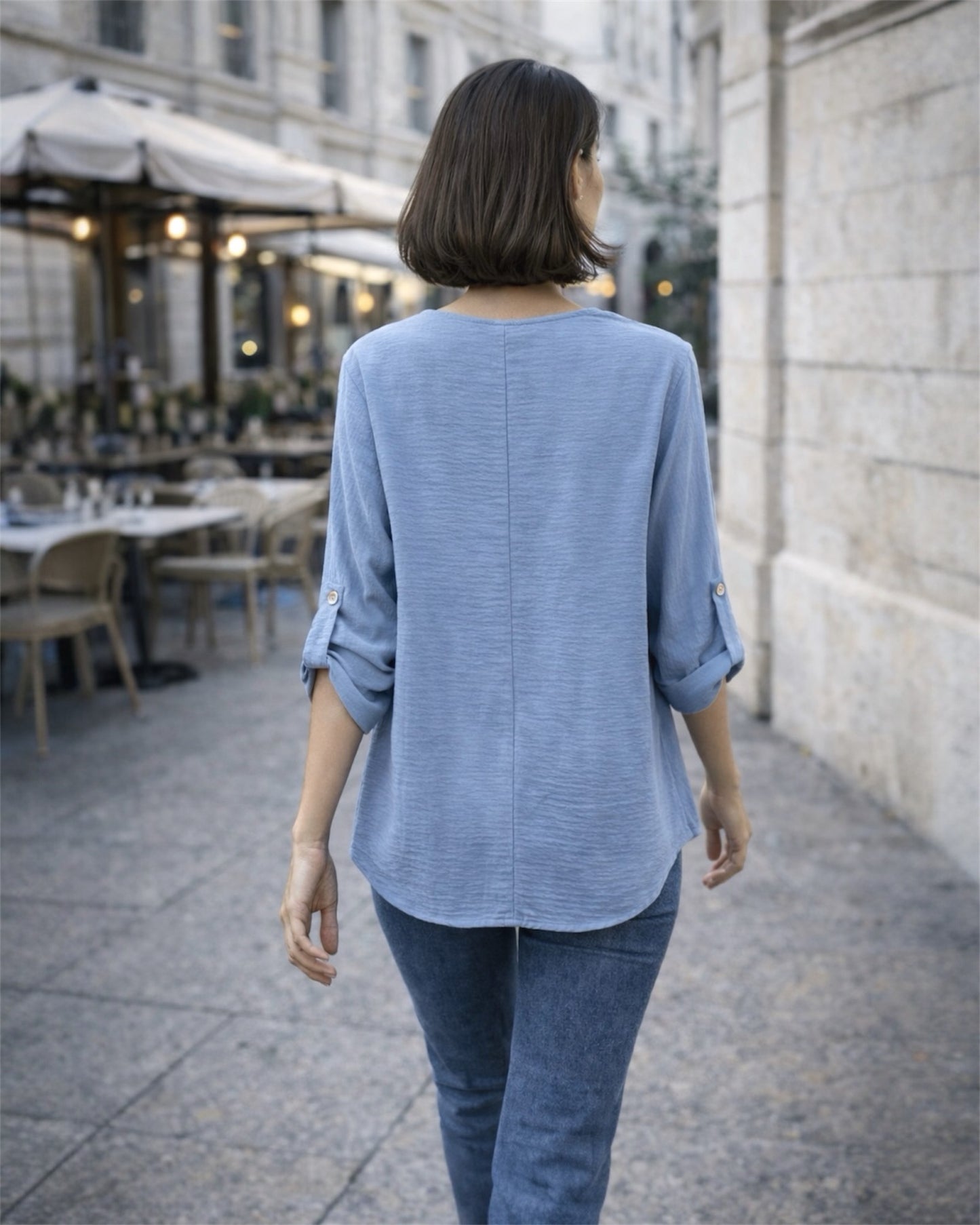 A329- Blusa de Manga Larga Ajustable a 3/4, con Cuello Redondo