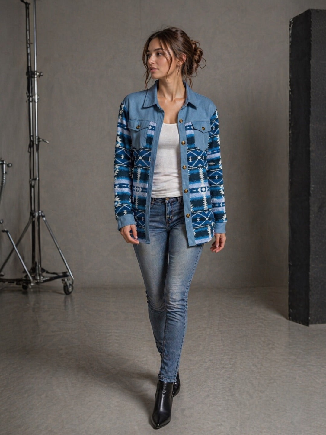 A309 - Chaqueta Tipo Camisa